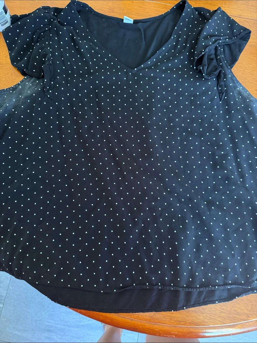 Old Navy Black V-Neck Polka Dot Blouse
